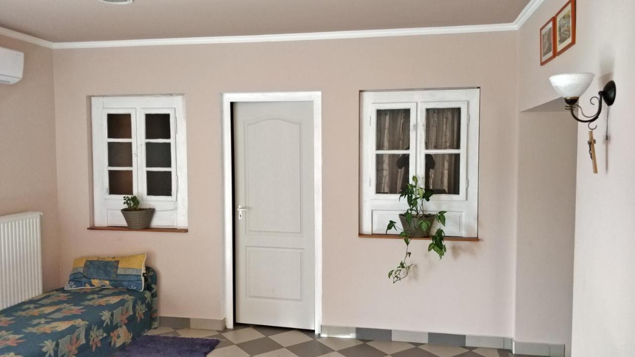 Ferienwohnung Novakporta Vendeghaz Lakhegy Exterior foto
