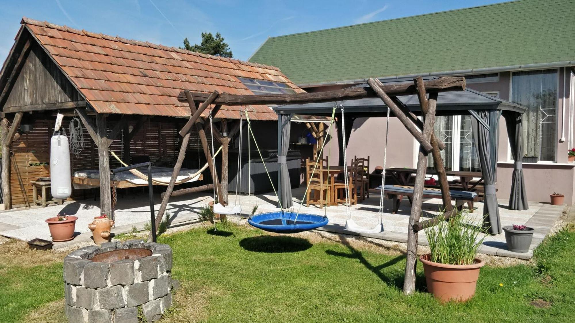 Ferienwohnung Novakporta Vendeghaz Lakhegy Exterior foto